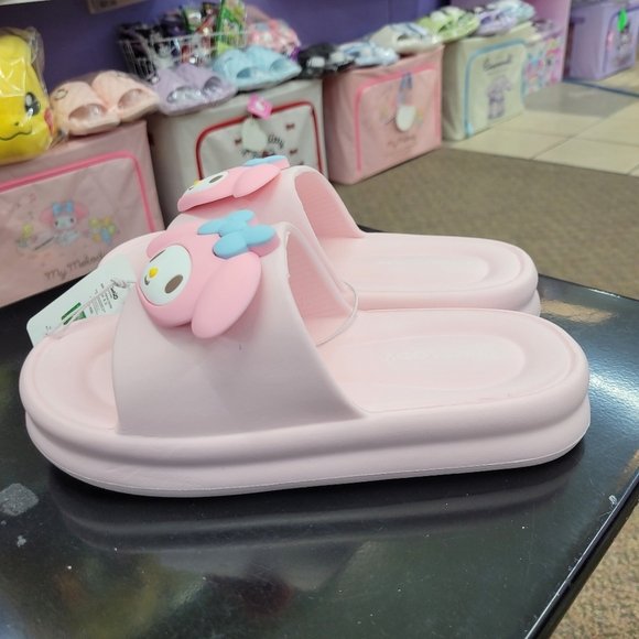 Brand New Sanrio My Melody Big Charm Slippers US 7.5 - Picture 5 of 10